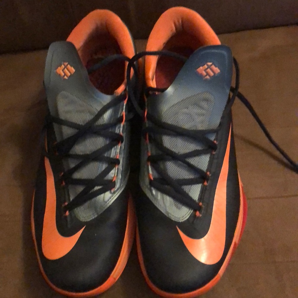 Kd 6 orange and black